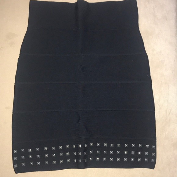 BCBGMaxAzria Dresses & Skirts - BCBGMAXAZRIA BLACK BANDAGE SKIRT